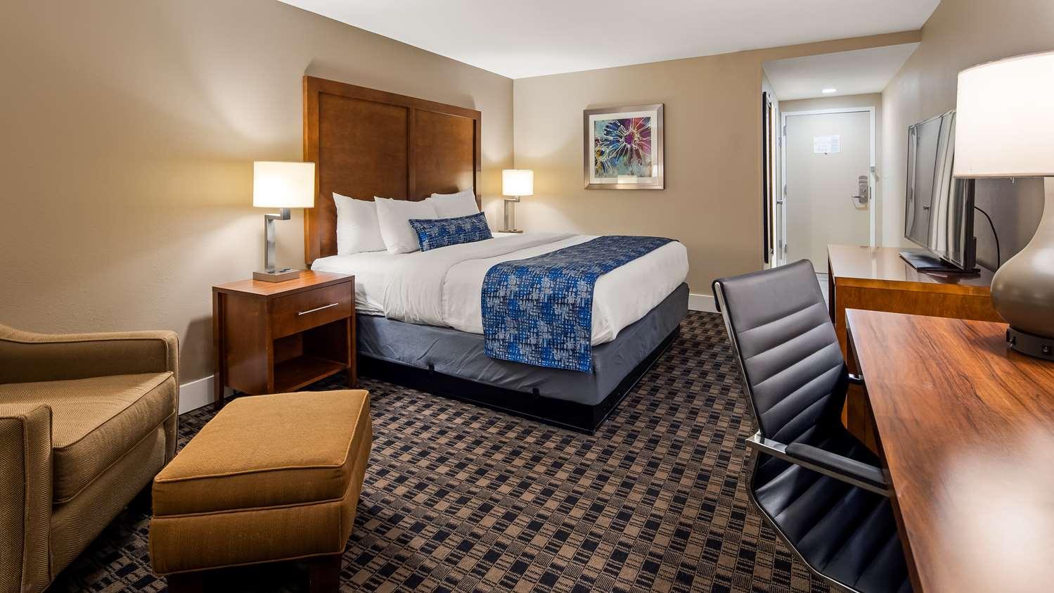 Best Western Plus Greenville I-385 Inn & Suites Экстерьер фото