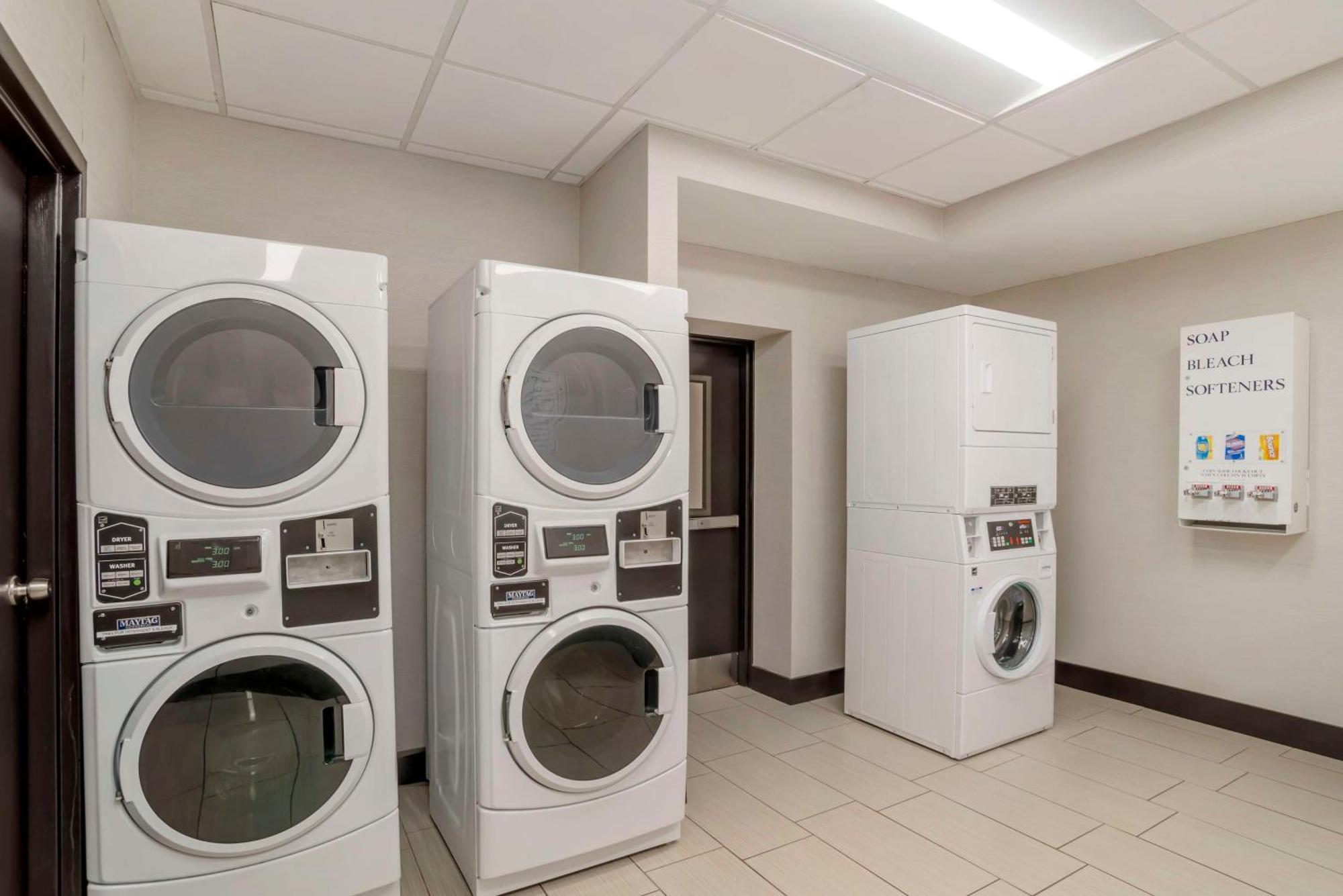 Best Western Plus Greenville I-385 Inn & Suites Экстерьер фото