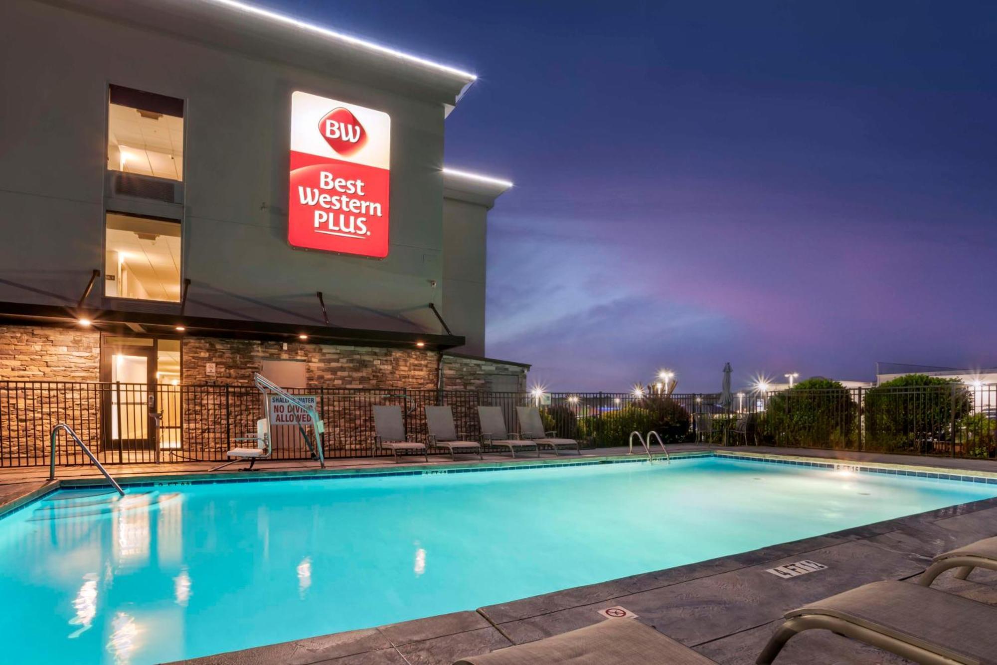 Best Western Plus Greenville I-385 Inn & Suites Экстерьер фото