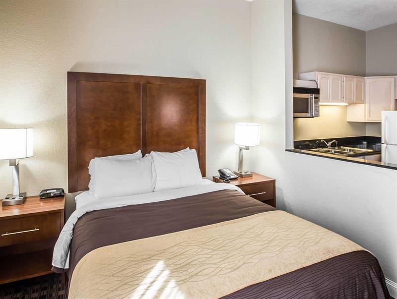 Best Western Plus Greenville I-385 Inn & Suites Экстерьер фото